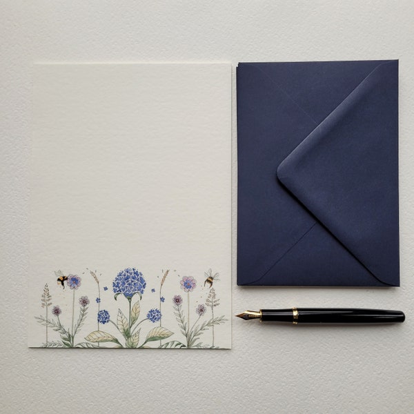 Botanical writing paper gift set with cream envelopes, luxury botanical print A5 stationery.