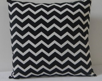 Sale, Black and White Chevron  pillow cover, Decorative throw  pillow, pillow cover,Black  Pillow cover, zig zag pillow