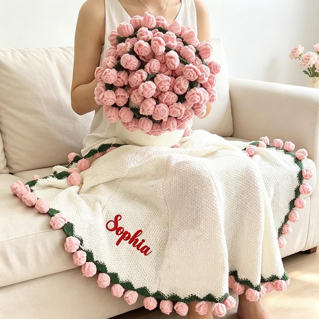 パーソナライズされたかぎ針編みのバラの花束ブランケット：名前刺繍