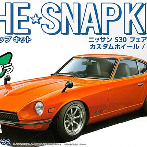 Model Car Kit Nissan S30 Fairlady Snap Kit 1:32 Scale Plastic Model Kit