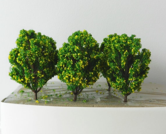 6 x FLOWERING IRON WIRE MODEL TREES 8 cm SCENERY MODEL RAIL HO OO SCALE #19