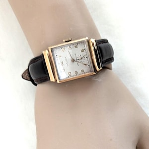 Orologio da polso antimagnetico Wyler Swiss made in oro 14k, 17 rubini, di seconda mano, cinturino in pelle Speidel, adatto a polsi da 5 1/2 a 7 1/4 pollici