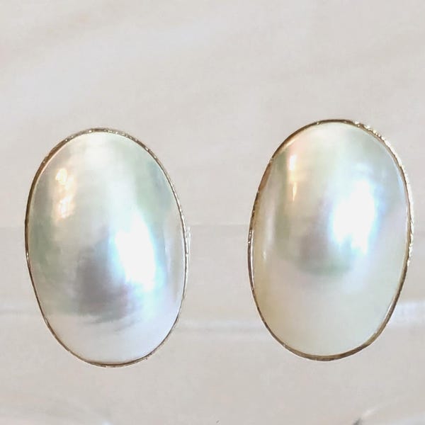 14k Gold Mabe Pearl Earrings - Push Backs