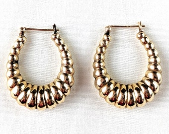 14k gold hoop earrings, 3.7 grams