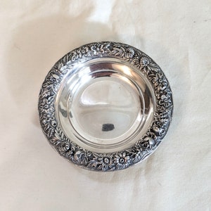 S. Kirk & Son Inc. small sterling bowl with repousse floral rim, 1 H x 5 W inches, 98.8 grams, no monograms