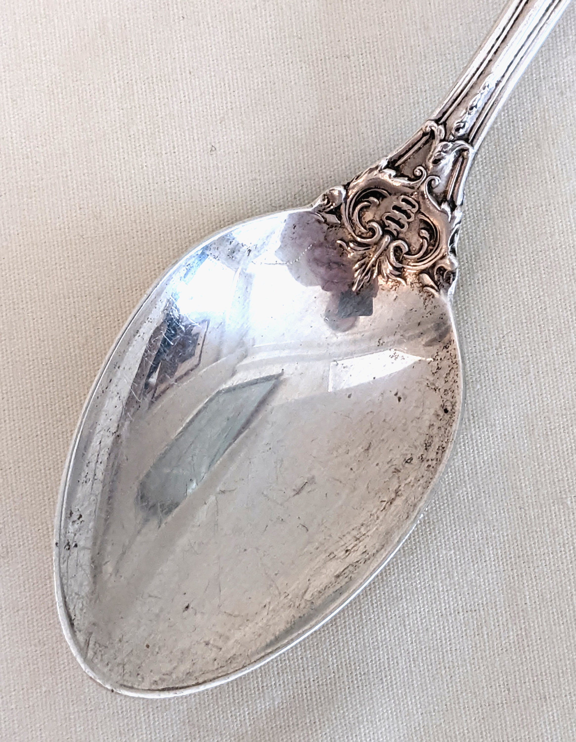 6 Sterling Reed & Barton 'burgundy' Teaspoons: Monogram, 6