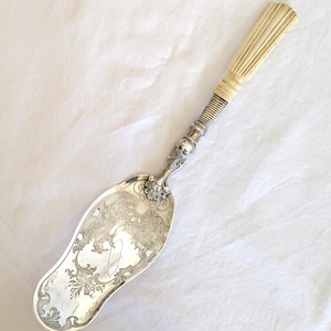 Antique Coin Silver Fish Server, Bovine Bone Handle, 11.5"L