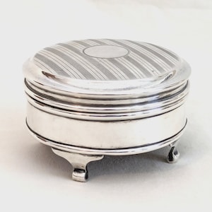 Antique Sterling Silver Trinket Box: English Birmingham, 1919