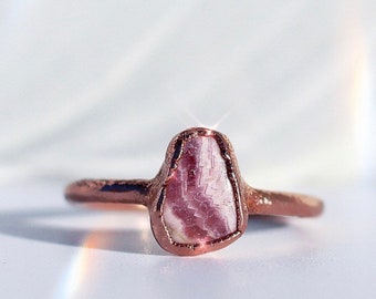 Raw Rhodochrosite Ring, Rhodochrosite Raw Stone, Rhodochrosite Crystal Ring, Raw Gemstone Ring, Smooth Crystal Ring, Raw Gemstone Jewelry