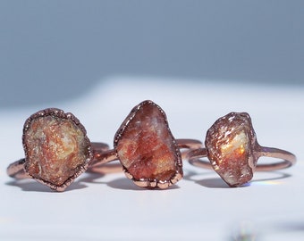 Sunstone Raw Stone Ring, Crystal Gift for Her, Sunstone Jewelry, Rough Gemstone Ring, Raw Sunstone Ring Copper Band