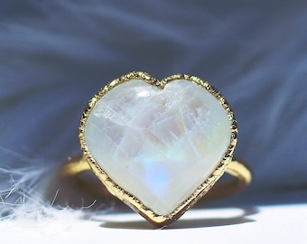 Moonstone Heart Ring, Big Crystal Heart Ring, Heart Stone Ring, Copper Moonstone Ring, Love Ring, Rainbow Moonstone Jewelry