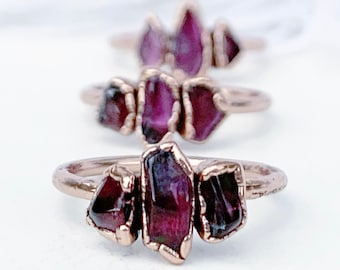 Raw Garnet Statement Ring, Garnet Crystal Ring, January Birthstone Ring, Three Gemstone Ring, Garnet Birthstone Ring, Copper Gemstone Ring