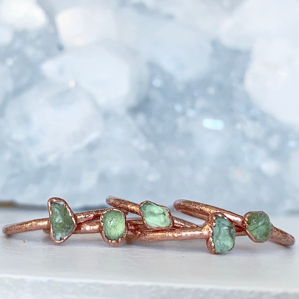 Dainty Raw Peridot Copper Ring, August Birthstone Stackable Ring
