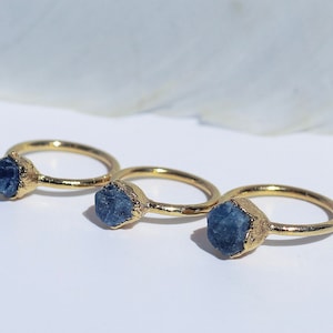 Raw Sapphire Ring in Gold, Stackable Birthstone Ring, September Birthstone Jewelry, Birthstone, September Birthday Gift, Rough Sapphire Ring image 6