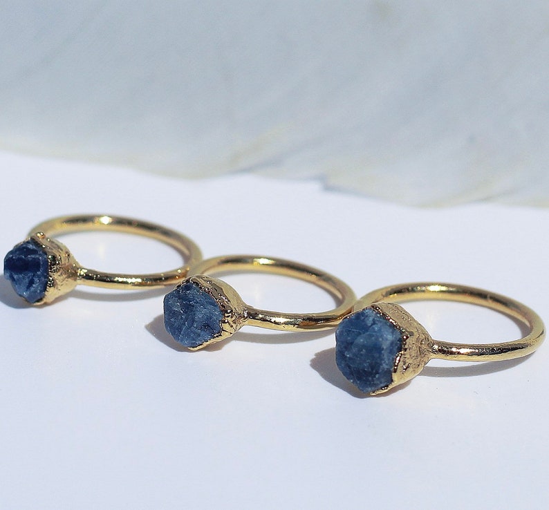 Raw Sapphire Ring in Gold, Stackable Birthstone Ring, September Birthstone Jewelry, Birthstone, September Birthday Gift, Rough Sapphire Ring image 6