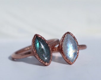 Delicate Moonstone Ring, Labradorite Crystal Ring, Marquise Moonstone Ring, Healing Stone Gift, Tiny Marquise Stone Ring, Raw Labradorite