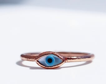 Dainty Evil Eye Ring, Pearl Evil Eye Jewelry, Tiny Ring, Delicate Eye Ring, Evil Eye Stacking Ring, Third Eye Ring, Mother of Pearl Ring