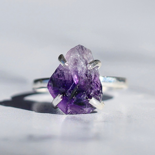 Sterling Silver Raw Amethyst Ring, February Birthstone Ring, Uncut Amethyst Ring, Claw Style Raw Stone Ring