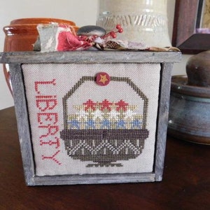 NASHVILLE 2019 - Shakespeare&#39;s Peddler - Basket of Red, White and Blue - cross stitch KIT