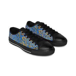 Medieval Blue & Gold Women&#39;s Low Top Sneakers