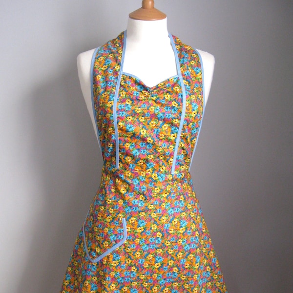Bright floral apron - 1940s apron - womens apron - retro apron - vintage style apron  - colourful floral apron - apron gift for her - apron