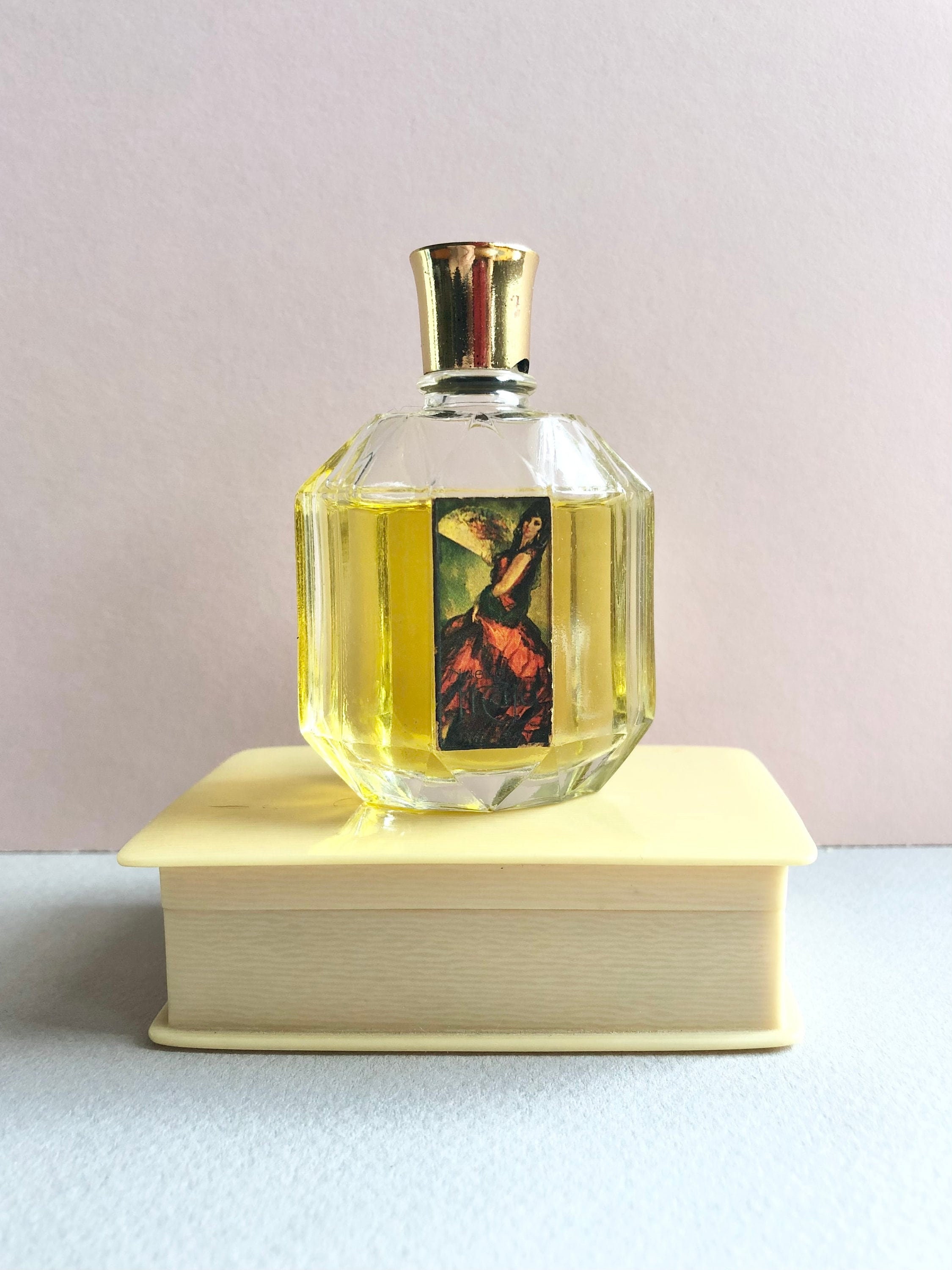 Vintage Perfume Maja 