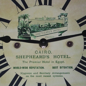 Shepheard&#39;s Hotel Cairo, réplica de recuerdo clásico de reloj de pared de estilo victoriano.