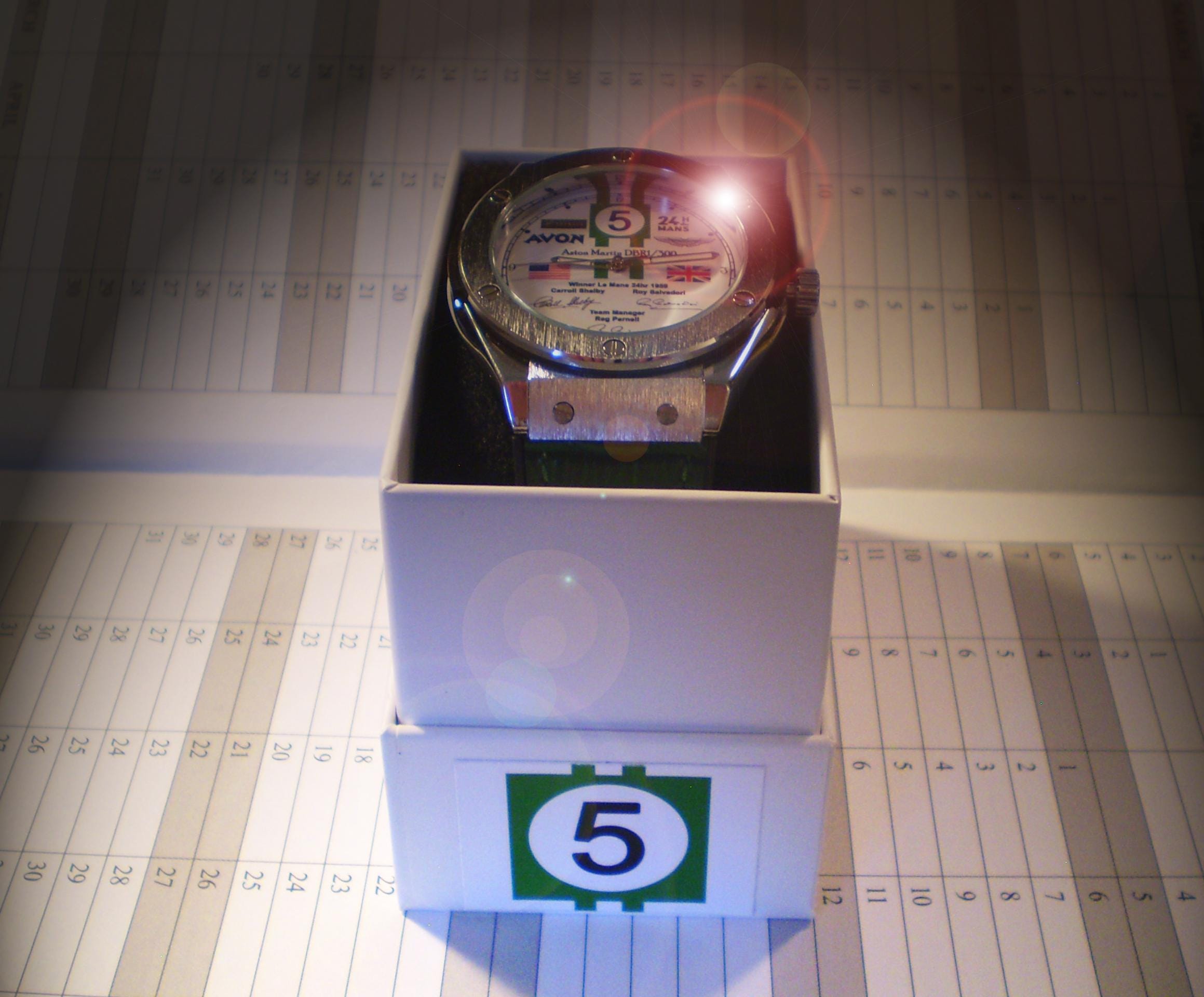 Le Mans 1959 Carroll Shelby & Roy Salvadori, Tribute-Uhr im Retro-Stil
