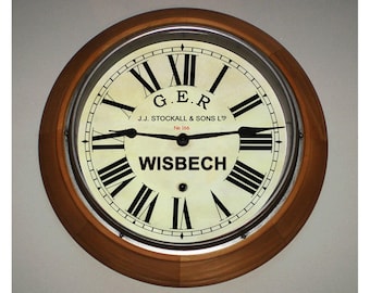 Great Eastern Railway träklocka i GER-stil Wisbech station