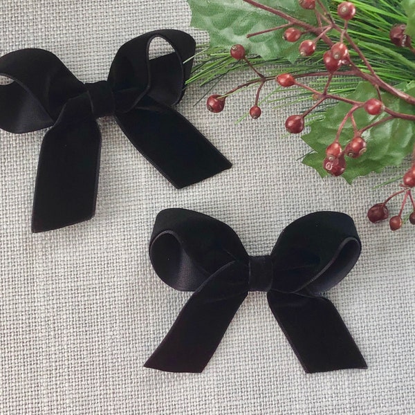 Black Velvet bows, Set of 2 or single bow, Christmas bows, Classic hair bow, Christmas Santa photo bow, winter program, Holiday bow