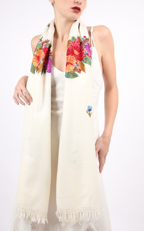 ミューラルmurral ice flower embroidery scarf ミューラルmurral ice flower embroidery scarf ミューラル