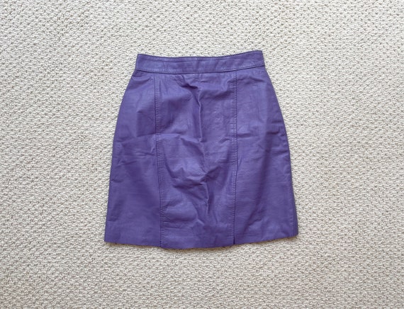 Vintage 1980s CHIA Purple Leather Short Skirt, Mi… - image 4