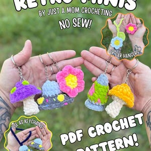 Puede incluir: Imagen de Retro Minis de ganchillo, incluyendo diseños de setas y flores, con llaveros. El texto dice "Retro Minis by Just a Mom Crocheting, No Sew!" y "Use as Keychains!" y "Or Car Hangers!" y "PDF Crochet Pattern!"