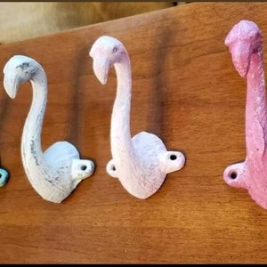 One 3.5&quot; Cast Iron flamingo bird hook, metal towel Hook, tropical aviary Decor, Kids Bathroom, Decor bird beak Nursery, exotic oasis