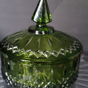 Indiana Glass Kings green candy dish with Lid diamond pattern glass cut Vintage 1960s