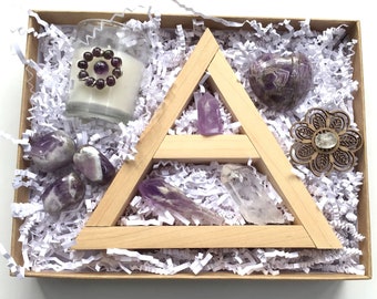 Magical Manifestation: Ethereal Crystal Gift Set for Enhancing Intuition and Psychic Abilities Amethyst Protection Crystal Set