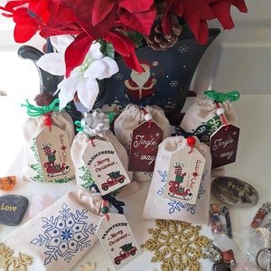 Holiday Mystery Crystal Confetti SMALLto MEDIUM pieces / Raw, Polished, Tumbled, Christmas Stocking Stuffer Random crystal grab bag