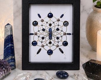 Art mural grille de cristal Graine de vie | Lapis-lazuli, pyrite, hématite et sodalite, géométrie sacrée | Vérité, communication, expression authentique
