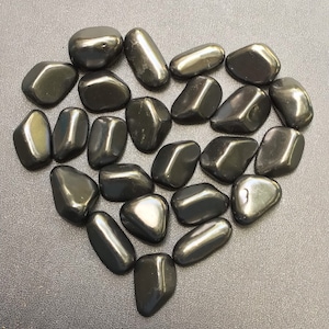 Tumbled Shungite Crystal: Polished Black Gemstone