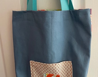 Garden Delight Tote with Pocket