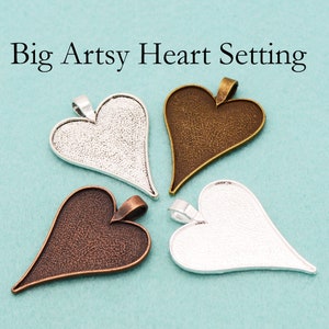 10/50 x Big Artsy Heart Pendant Setting, Big Heart Cameo Setting, Heart Bezel Setting, Heart Frame Pendant Blanks for Resin or Epoxy