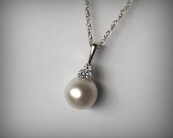 Diamond Pearl Necklace, 14K Gold Pearl Pendant, 8mm Real Freshwater Pearl,  Solitaire Diamond, Solid 14K White Gold, Bridal Gift for Bride