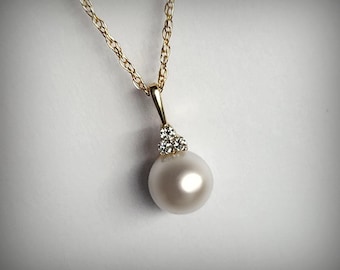 Diamond Pearl Necklace, 14K Gold Pearl Pendant, 8mm Real Freshwater Pearl,  Solitaire Diamond, Solid 14K Yellow Gold, Bridal Gift for Bride