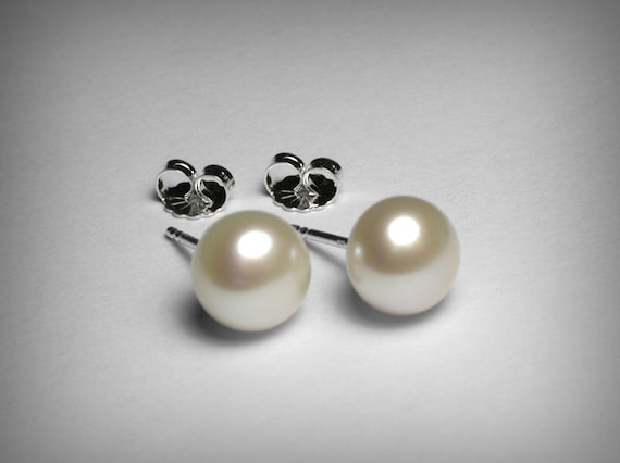 White Cultured Freshwater Pearl Button Stud Post Earrings Sterling Silver White Cultured Freshwater Pearl Button Stud Post Earrings Sterling Silver