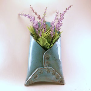 Stoneware Wall Pocket in your choice of Turquoise, Yellow or White