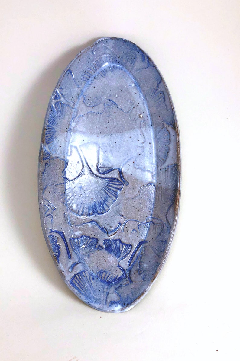 Blue Ginkgo Leaf Small Oval Plate