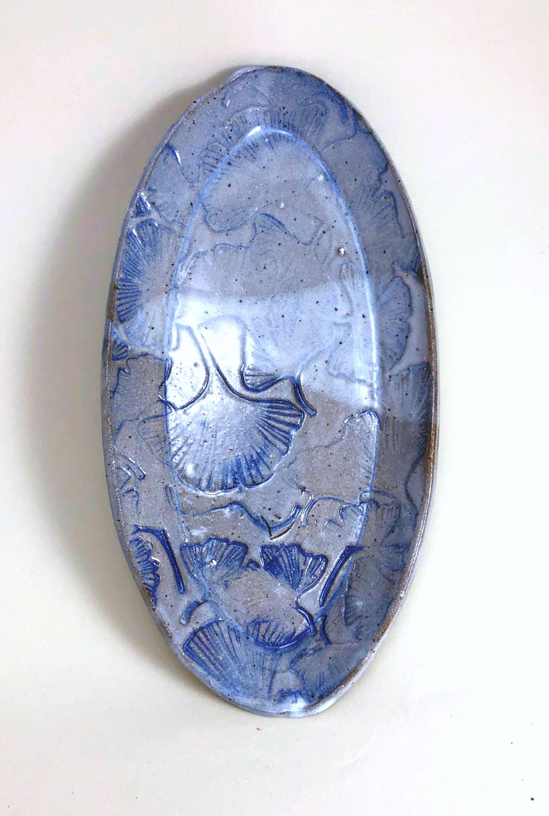 Blue Ginkgo Leaf Small Oval Plate