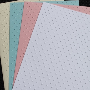 Jeu de 8 feuilles de papier cartonné gaufré Pois suisses
