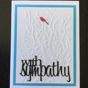 Carte de sympathie avec arbre en relief Condoléances cardinales