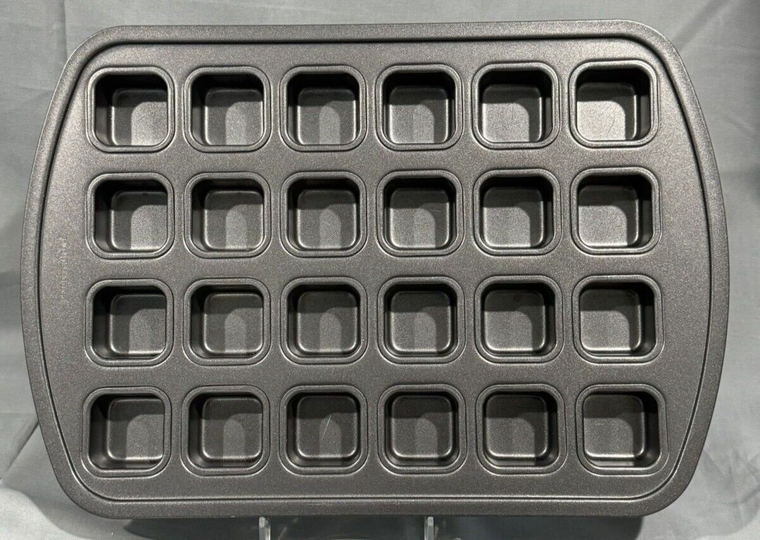 Pampered Chef Brownie Bite Nonstick Pan 24 Mini Brownies Cake Squares